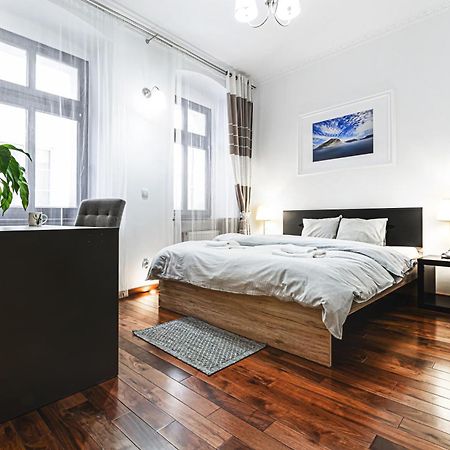 Klimatyczny Apartament W Centrum Вроцлав Экстерьер фото